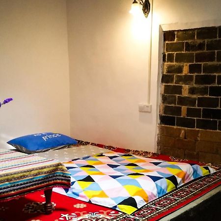 Dap Youth Hostel Turpan Экстерьер фото